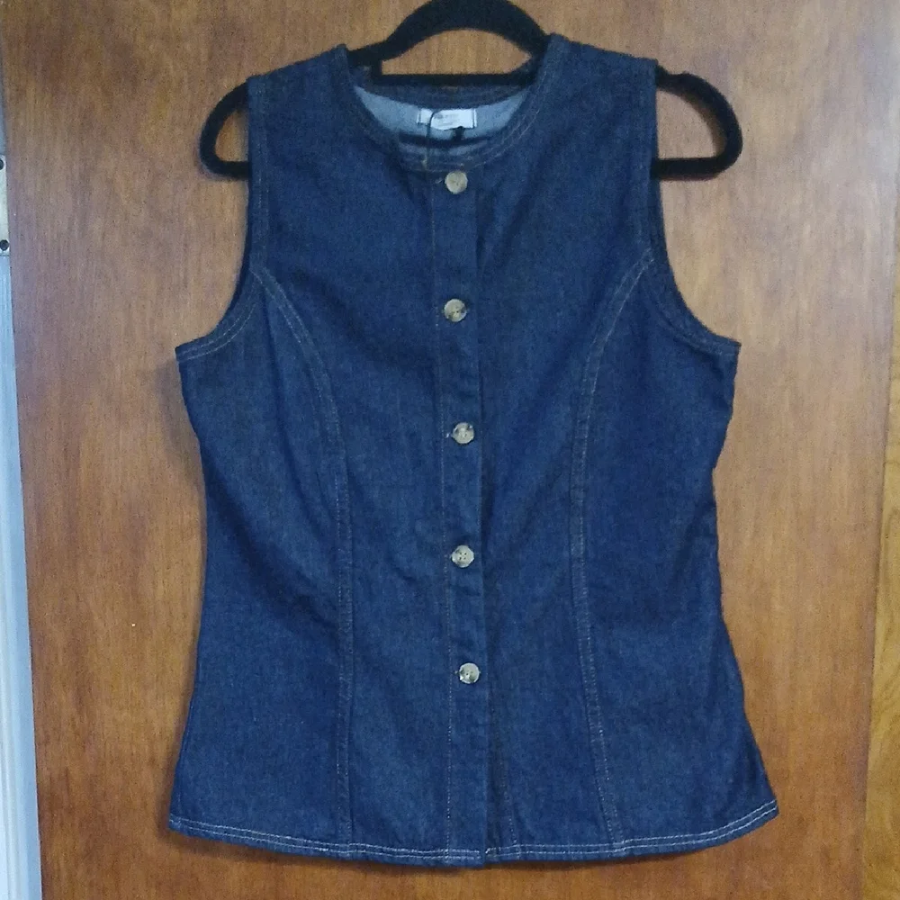 Women's Denim Sleeveless Vest - Picture 1 of 9